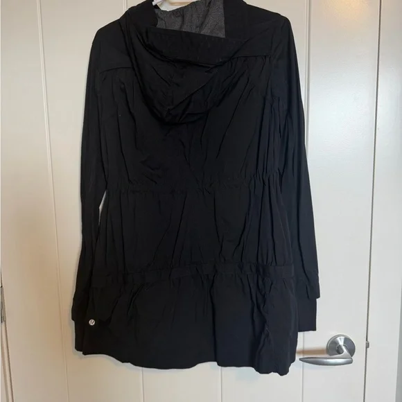 Lululemon jacket - Picture 2 of 2